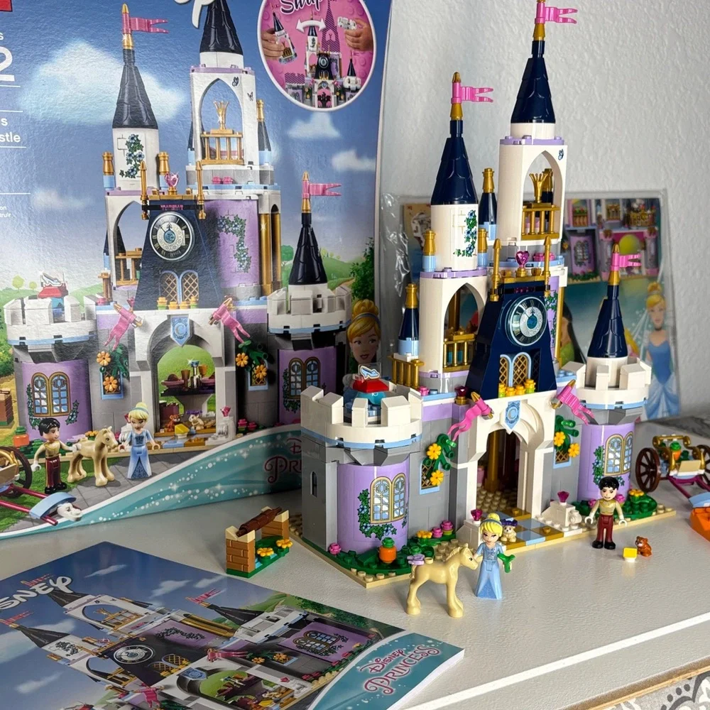 Lego Set 41154 - Cinderella’s Dream Castle - Picture 10 of 14